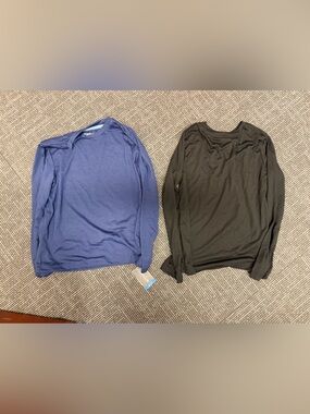 2 Cuddl Duds Boys Size L, 10/12 Long Sleeve Crew Neck Tops - Black and Blue